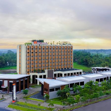 Swiss-Belhotel Airport Yogyakarta Temon Exterior foto