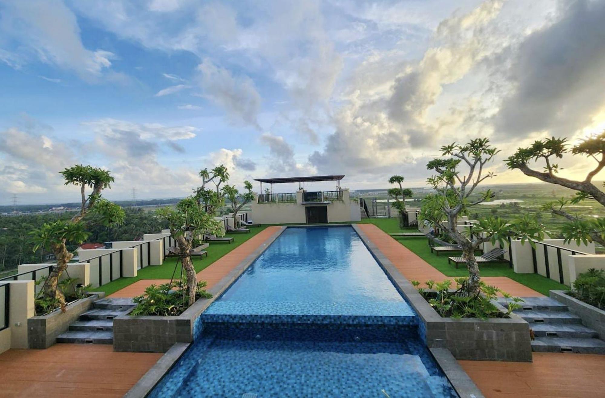 Swiss-Belhotel Airport Yogyakarta Temon Exterior foto