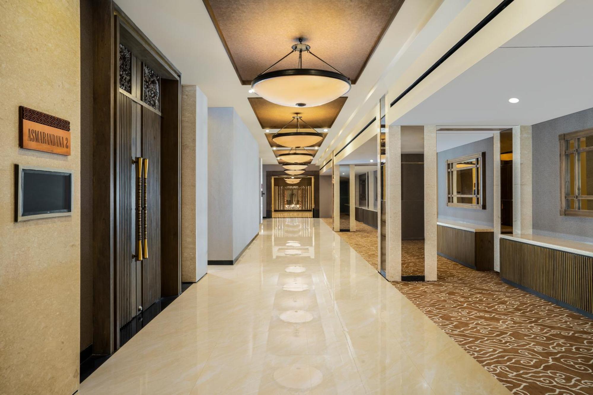 Swiss-Belhotel Airport Yogyakarta Temon Exterior foto